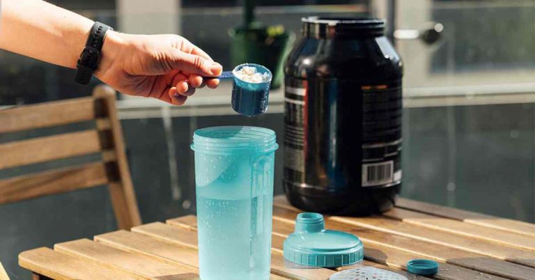 How do you take True Made whey protein_