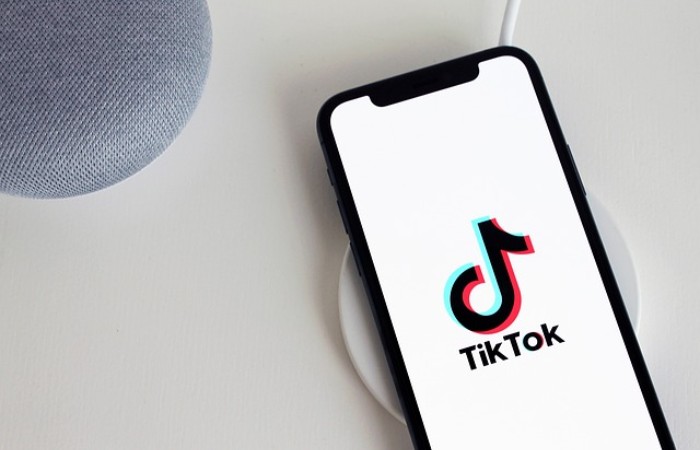 TikTok has four fingers Up Mean?